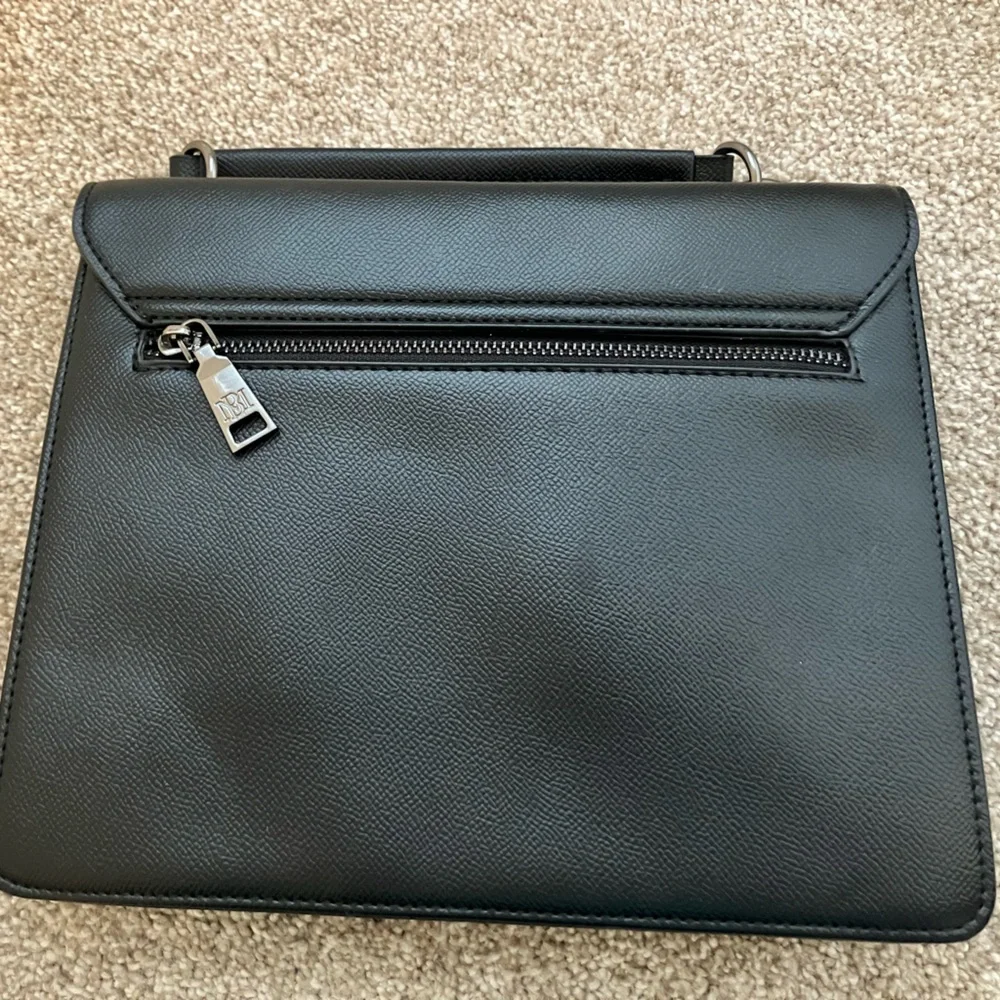 Badgley Mischka Black Clutch Silver Logo Handle Zipper Pocket Monogram